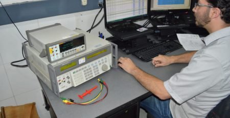 Servicio Técnico y Calibración en Colombia para equipos FLUKE